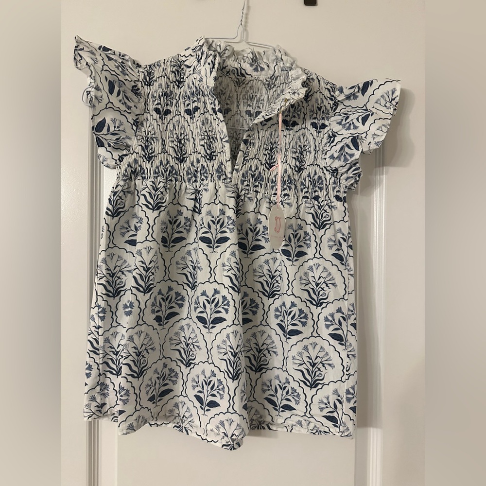 Victoria Dunn top new with tag